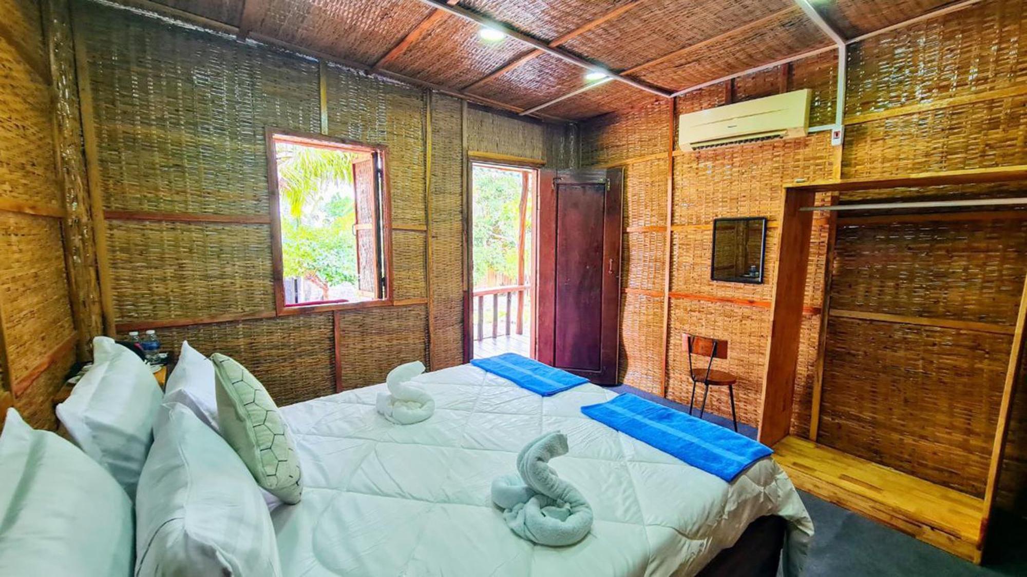 Europe Enchanted Villas Kaoh Touch Bagian luar foto