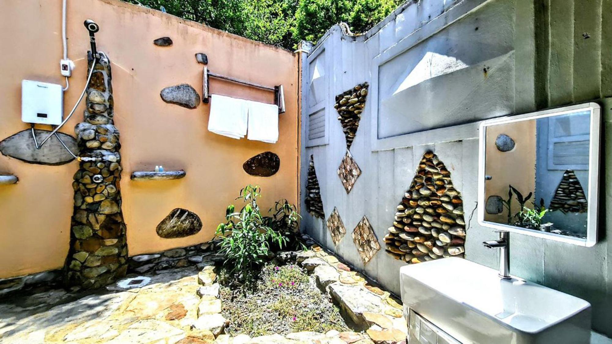 Europe Enchanted Villas Kaoh Touch Bagian luar foto