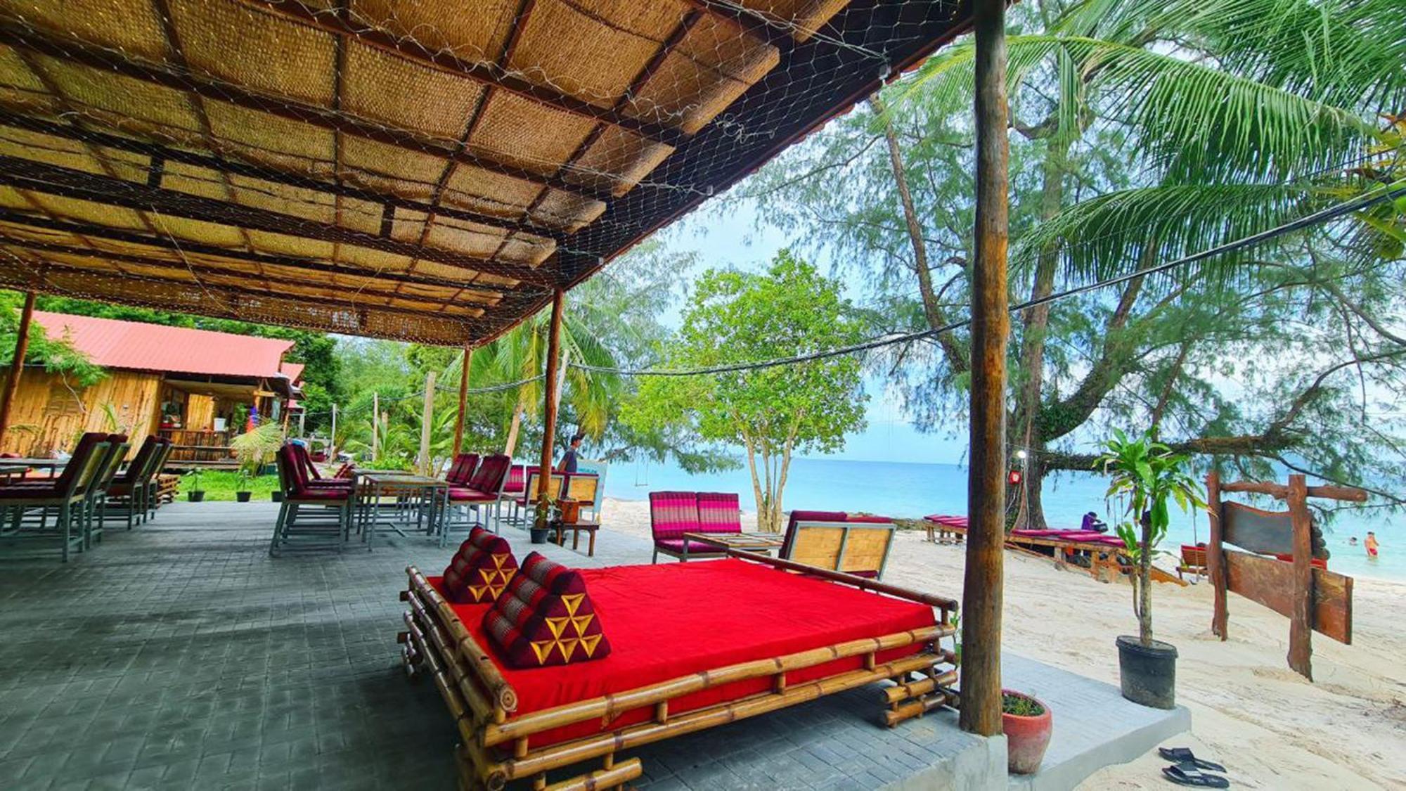 Europe Enchanted Villas Kaoh Touch Bagian luar foto