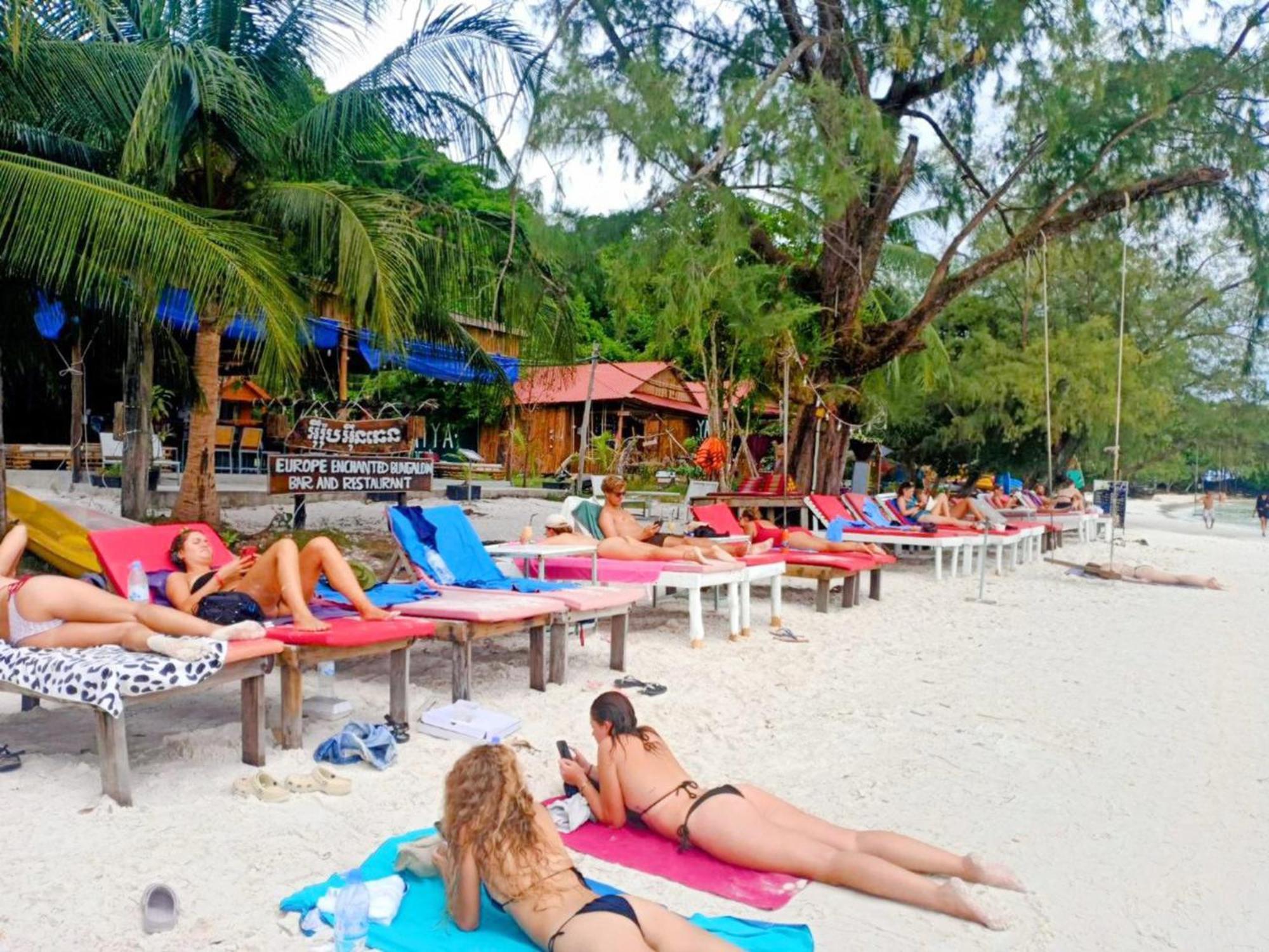 Europe Enchanted Villas Kaoh Touch Bagian luar foto