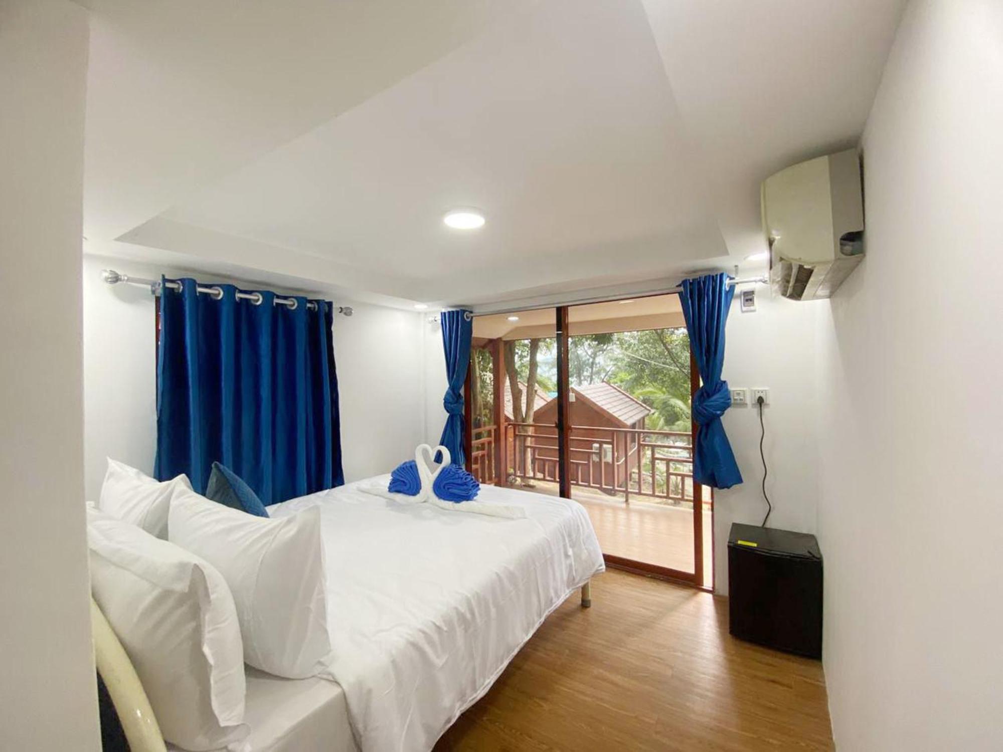 Europe Enchanted Villas Kaoh Touch Bagian luar foto